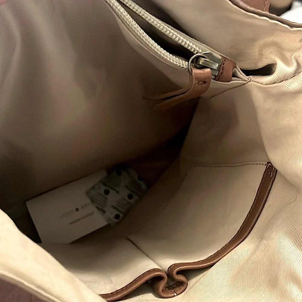 Lucky Brand Womans Camel Brown Pebbled Leather Group Vamp Utility Backpack Purse